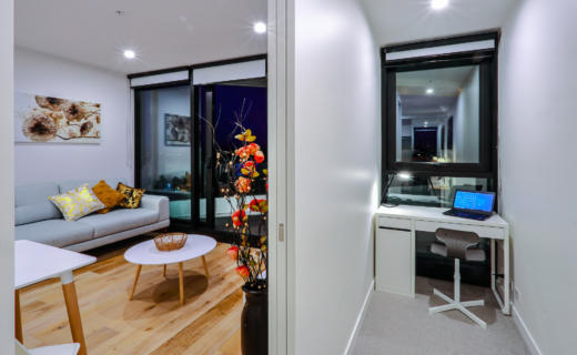 Glen Waverley O'Sullivan 1 bed corporate apartment study