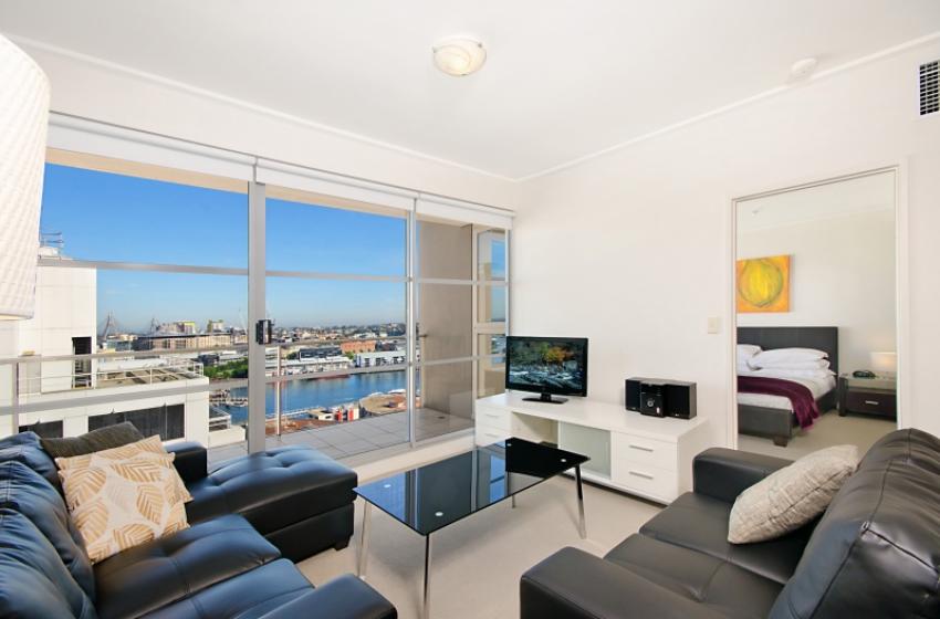 Sydney King Kent 2 bed corporate apartment lounge