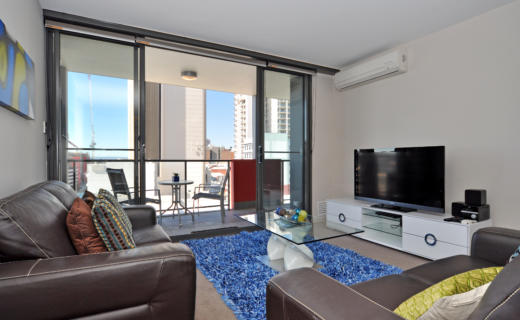 Perth Milligan 2 bed corporate apartment lounge