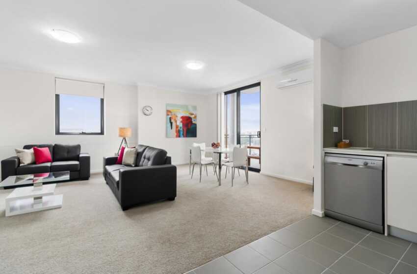 3Br. Apartments For Families, Liverpool Astra Apartments