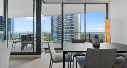 Chatswood 2 bedroom corporate apartment dining