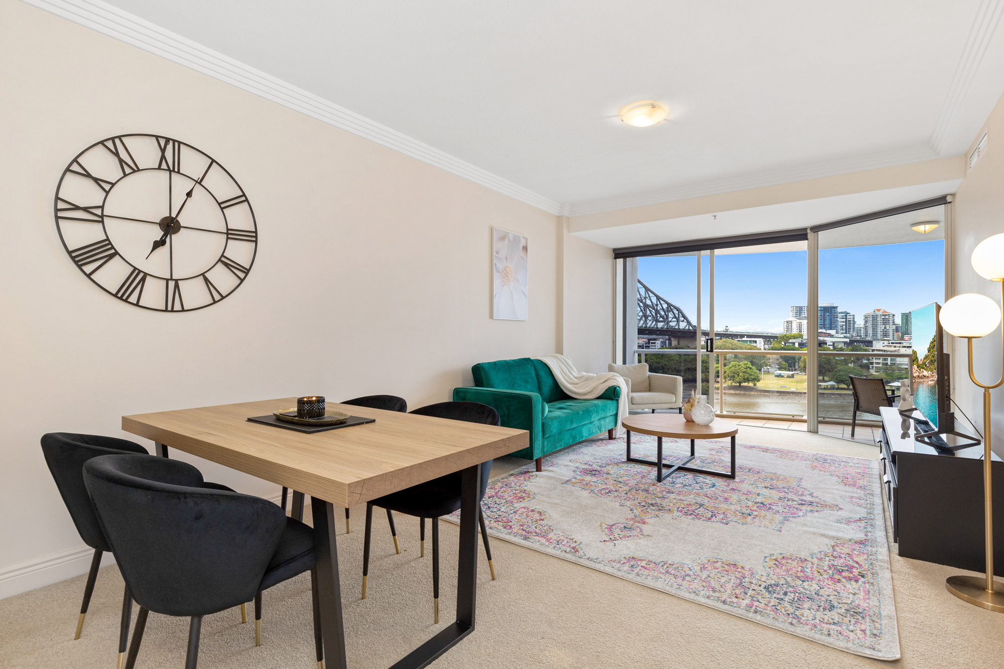 FullyFurnished Apartments in Brisbane Astra Apartments