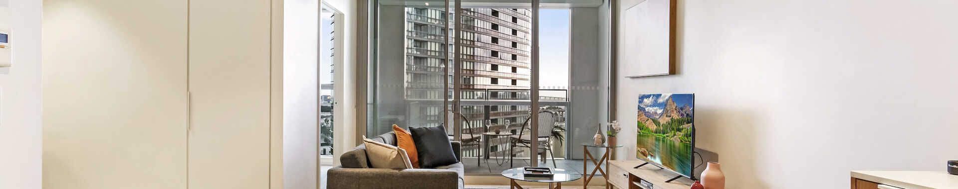 Astra Apartments Docklands apartment accommodation
