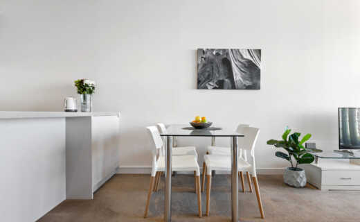 Astra Apartments North Sydney 1 bedroom corporate apartment dining