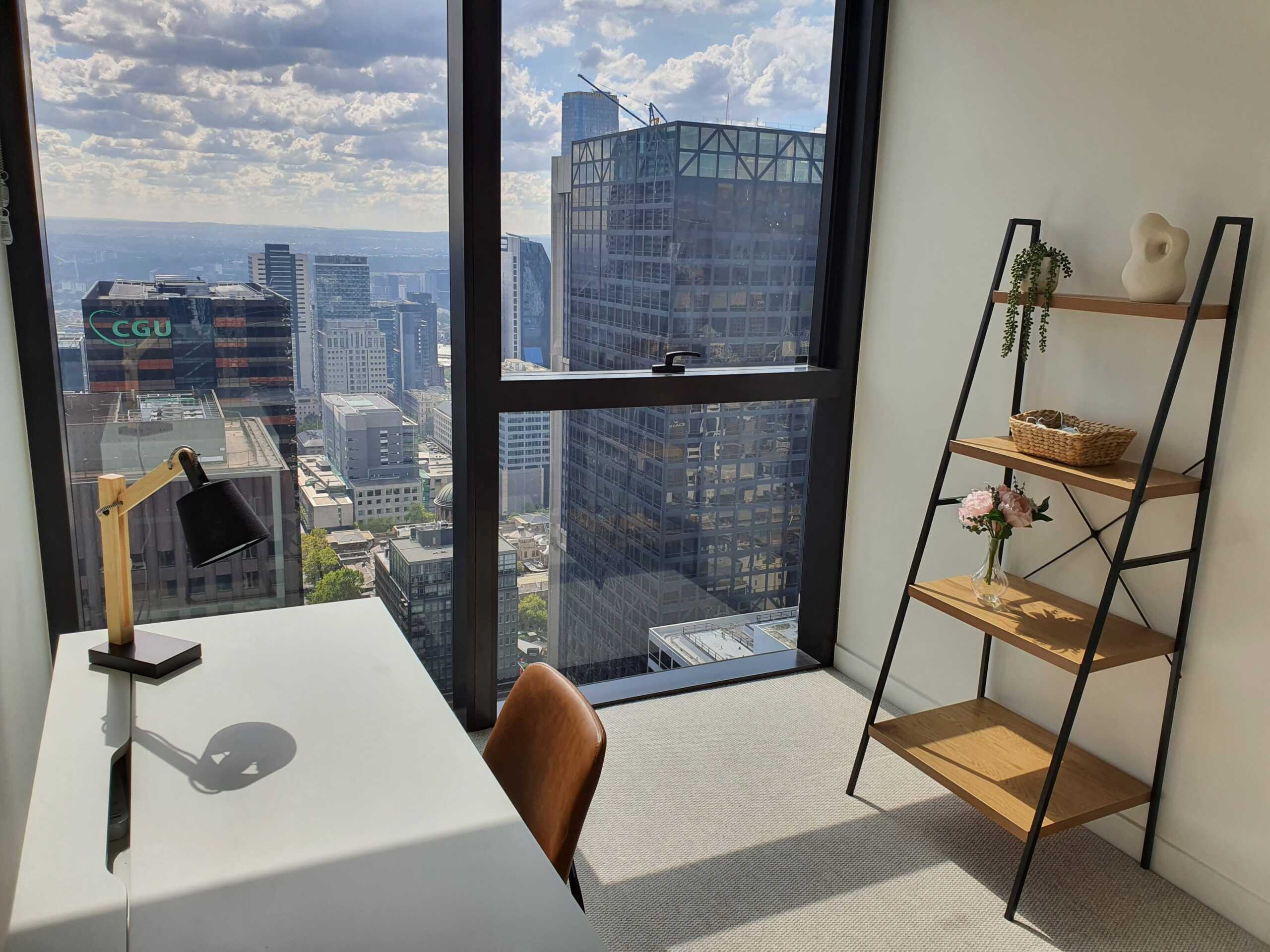 Corporate Melbourne CBD 1 Bed + Study Astra Apartments