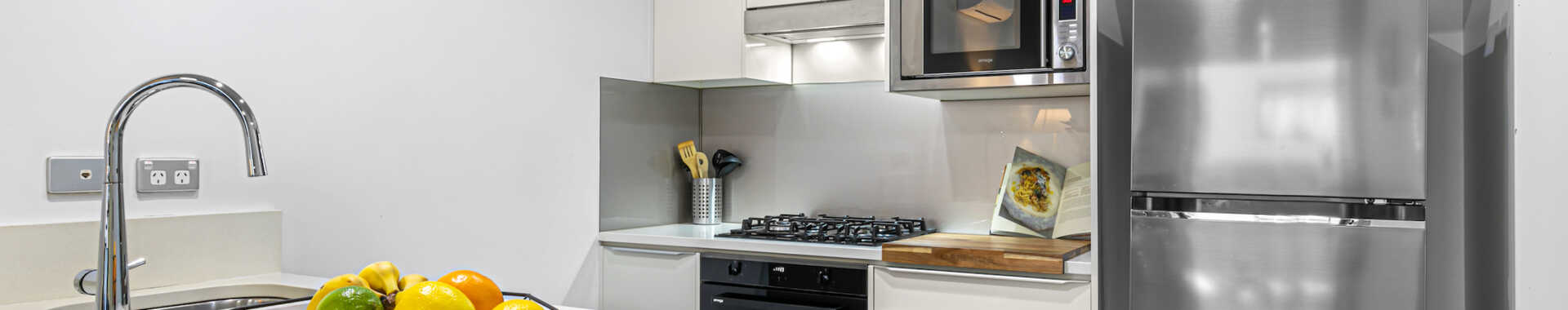 Astra Apartments North Sydney Miller St - 1 bedroom apartment kitchen