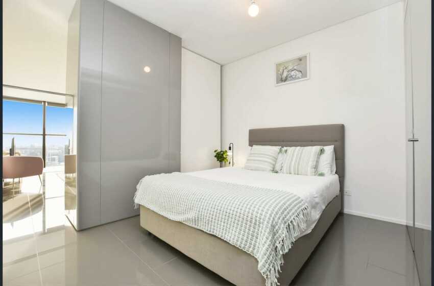 Bedroom in Astra Apartments Chippendale corporate apartment